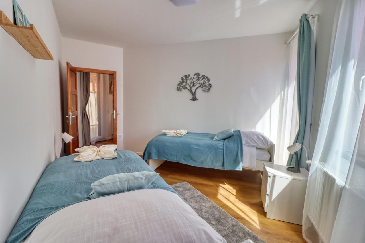 Barka Apartman エゲル エクステリア 写真