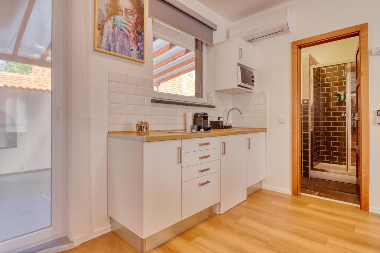 Barka Apartman エゲル エクステリア 写真